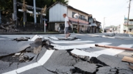 日熊本强震后又遇酷热天气 首相高市视察灾区
