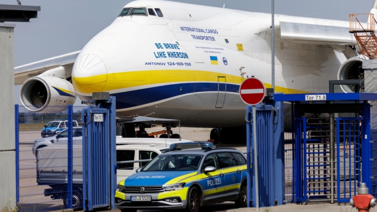 炸彈無人機闖德國機場 德內政部長:混合威脅升級