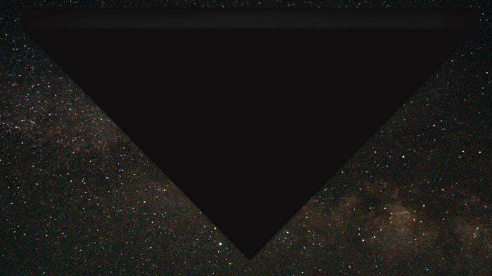 最新UFO檔案 阿富汗上空驚現巨大三角形遮星蔽月