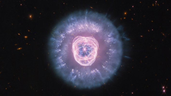恆星死亡後的壯麗景象 NASA發布獅子星雲新圖