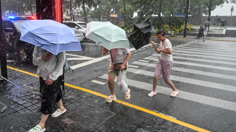 白海豚颱風挾豪雨襲湖北 上海2人家中觸電亡