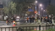 贵阳辅警骑改装车炸街扰民被砍死 网民声援嫌犯
