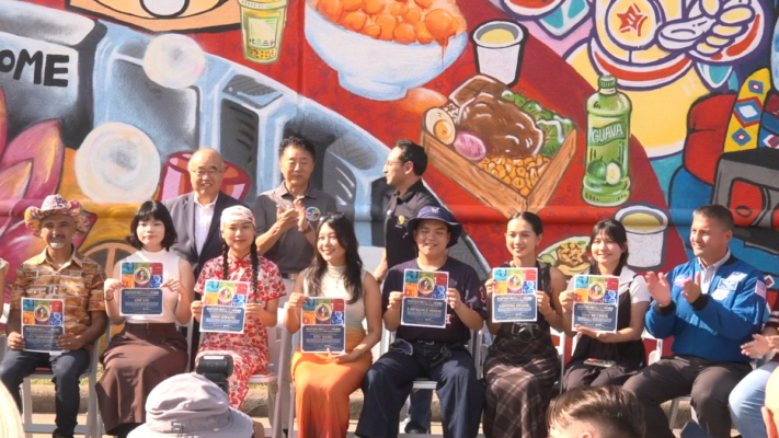 台灣藝術青年壁畫創作 休斯頓中國城揭幕