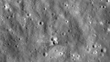 馬斯克的火箭撞出大坑 NASA公布最新月球照片