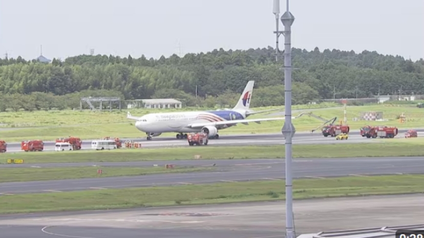 馬航客機疑冒煙 日本成田機場關閉A跑道