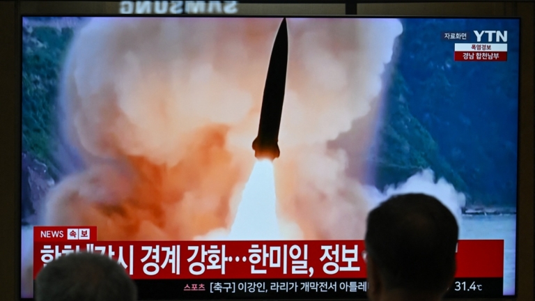 川普擬今年會見金正恩 王毅訪韓 朝鮮再射彈