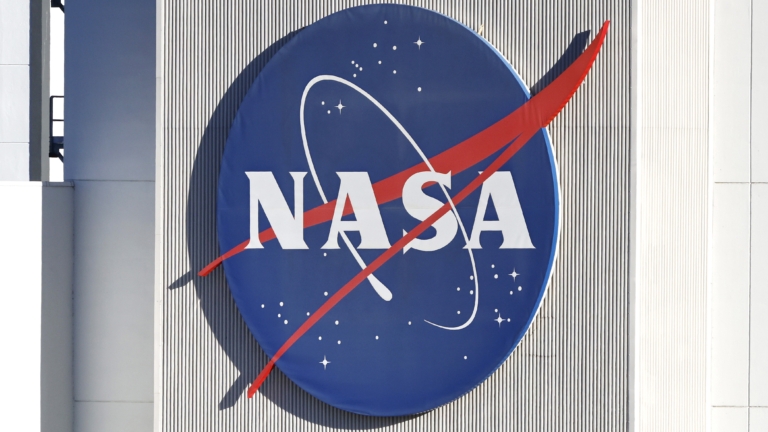 NASA：看到UFO要拍照 記時間地點速度及亮度