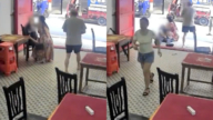 老人在棋牌室發病離世 店主好心幫扶反遭勒索(視頻)