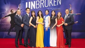 《坚不可摧》温哥华红毯首映 众星云集