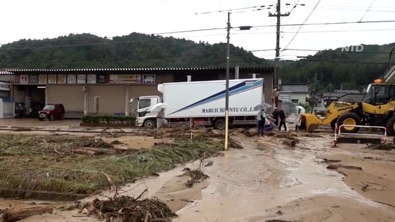日本北陸暴雨成災 18萬人疏散避難