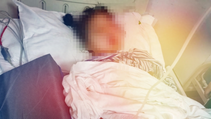 重慶奉節落石砸中一轎車  致2死2傷