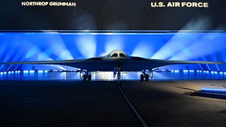美軍B-21轟炸機加速試飛 中共轟-20仍未亮相