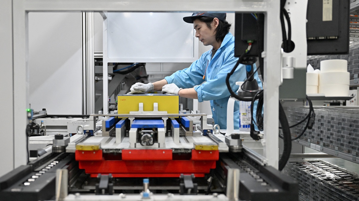 【禁聞】房市破裂到儲能過剩 中國經濟轉型顯困局