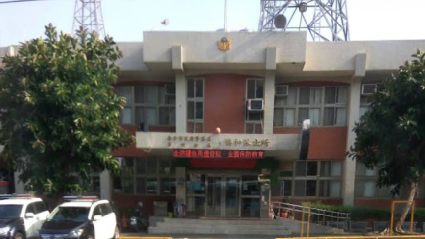 乘客上车亮刀 台中公车司机直接将车开到派出所报案