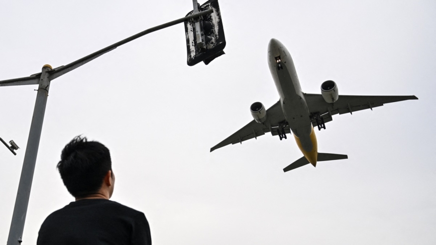 中共出境新规上路 旅美中国人不敢回国怕出不来