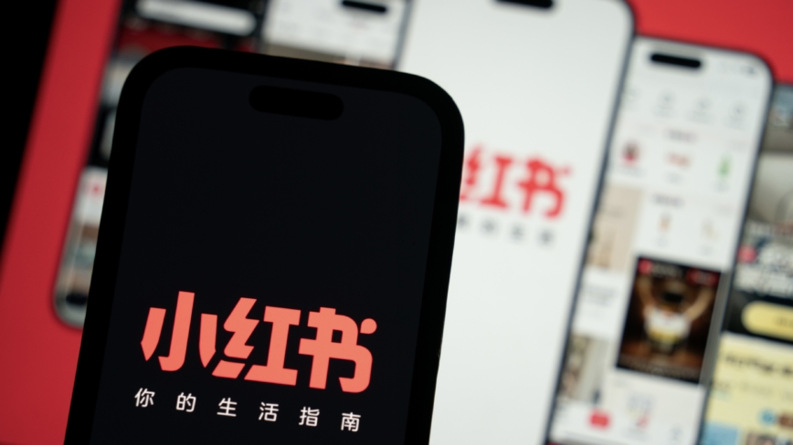 账号被封投诉无果 小红书用户改用外语 账号立刻解封