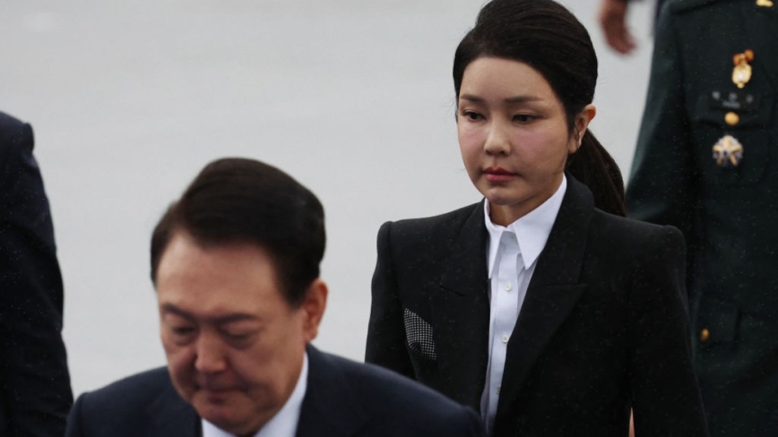 涉收礼换取官位 韩前第一夫人金建希二审7年减为5年