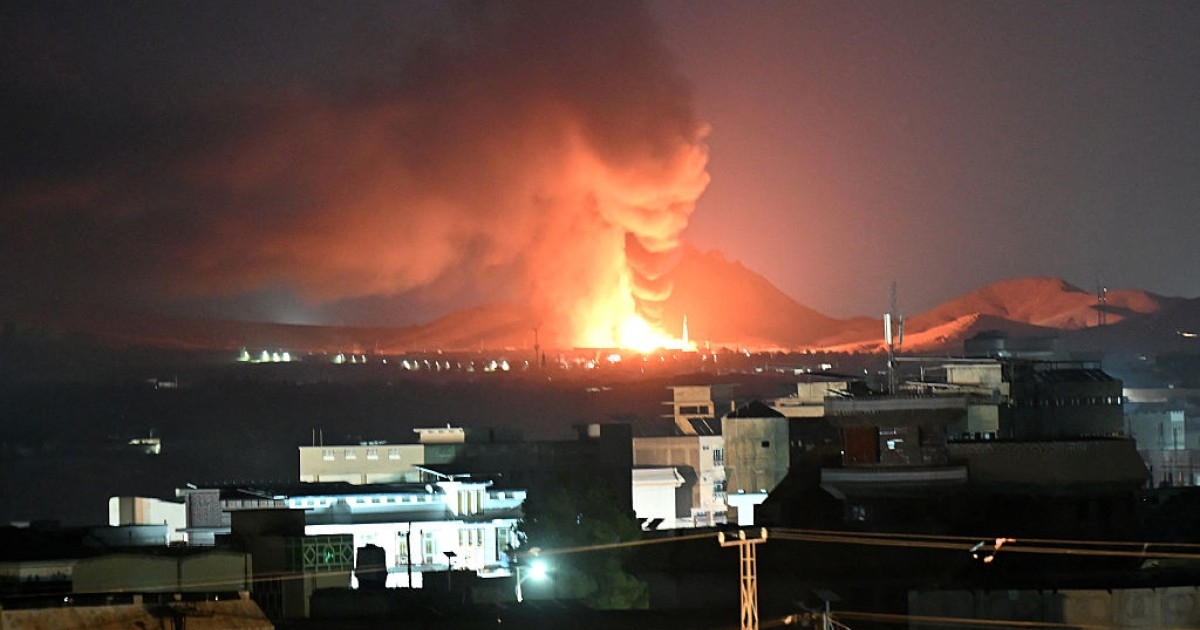 阿富汗坎達哈遭襲擊 夜間傳巨大爆炸聲 | 巴基斯坦 | 空襲 | 塔利班 | 新唐人电视台