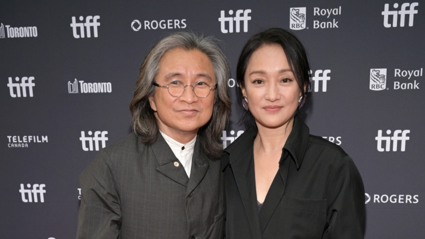 隔20年再携手 周迅陈可辛新片催泪首映获好评