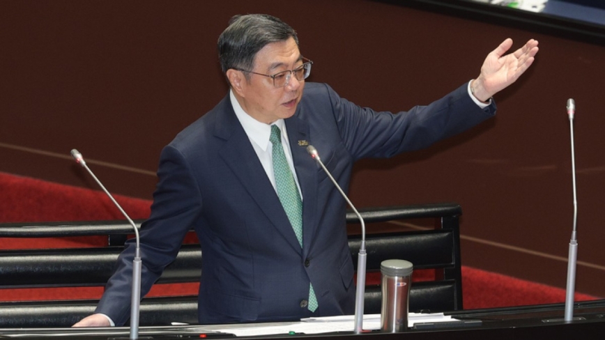 台湾当局计划2027年春节前发放每人1万元现金